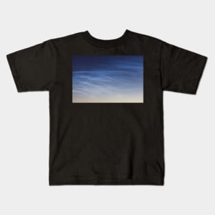 Noctilucent cloud (NLC, night clouds), cloud-like phenomena in mesosphere Kids T-Shirt